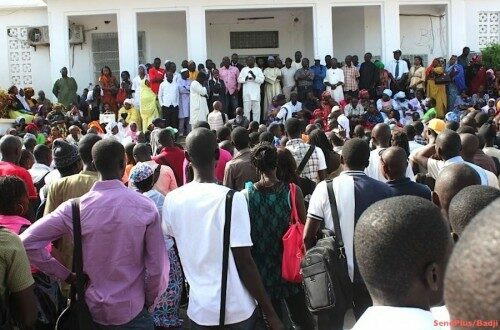 Article : Mali, les étudiants sont-ils nés pour faire la queue ?